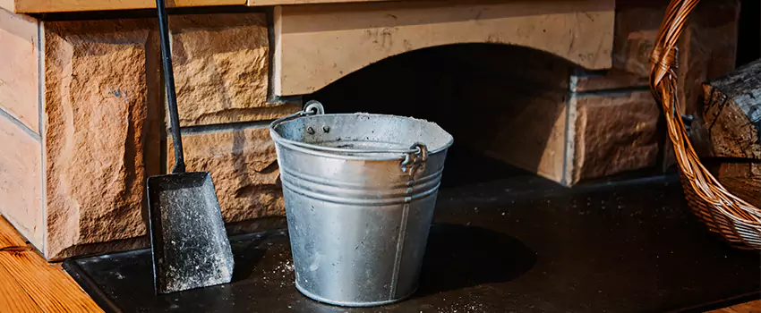 Clean The Fireplace Mantle And Hearth in Parlier, California